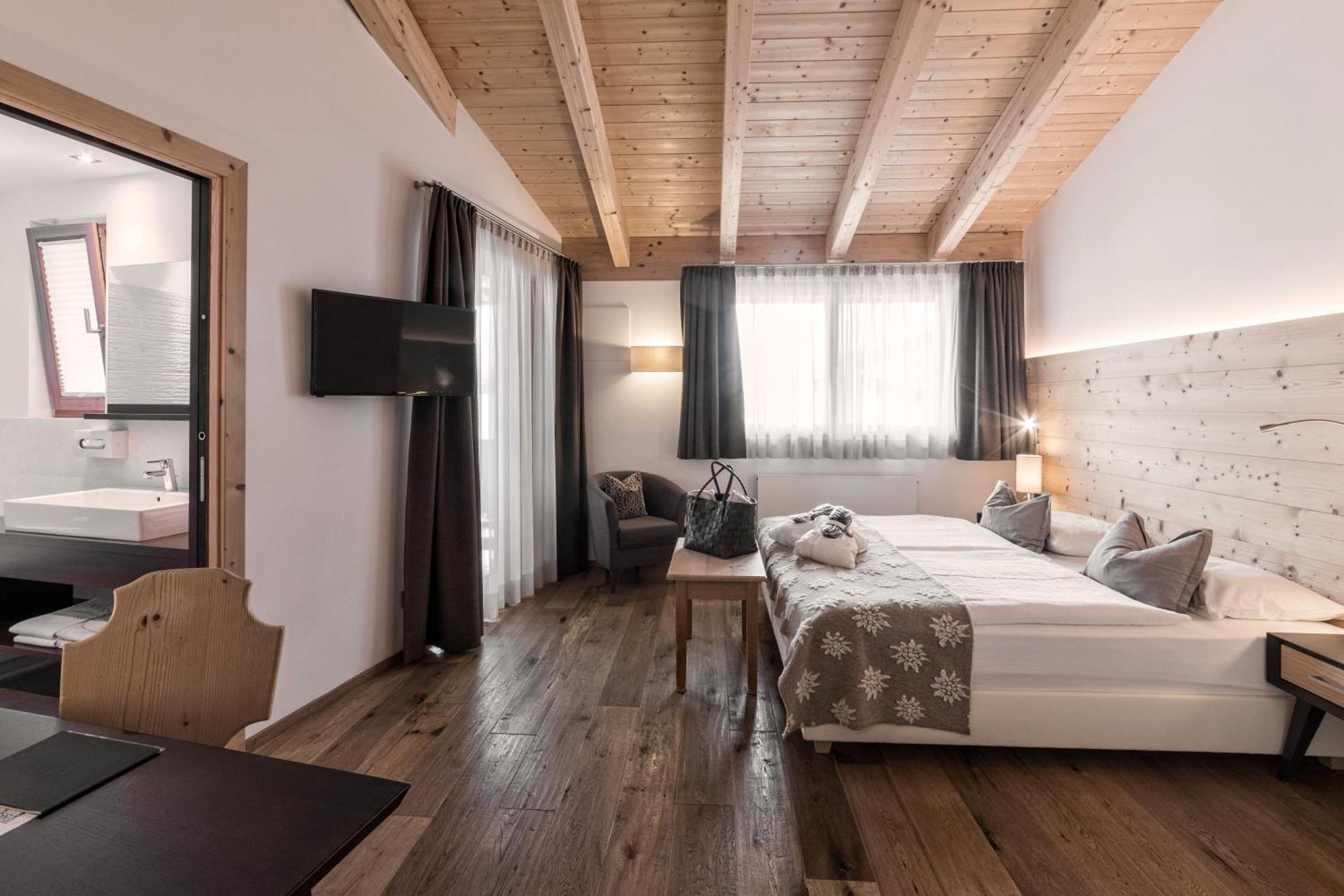 Hotel Ciasa Soleil 라 비야 외부 사진